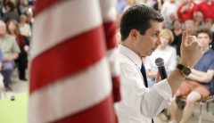 Protesters dressed as Satan, Jesus heckle Pete Buttigieg in Iowa