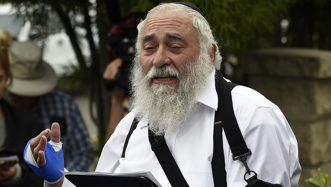 Rabbi says Trump ‘was just so comforting’ in phone call after synagogue shooting