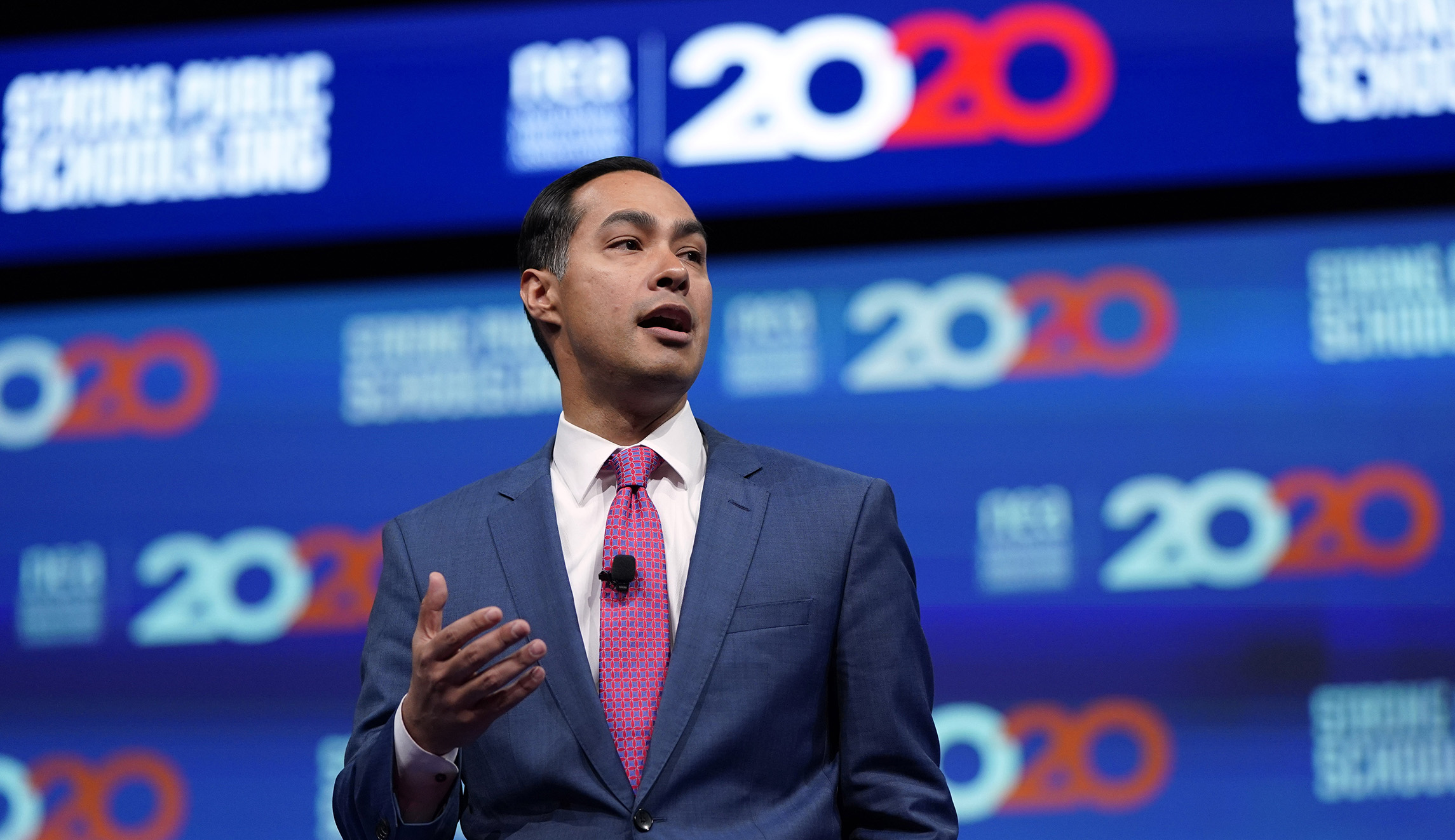 2020 Democrats rail against charter schools and flaunt big spending plans at education forum