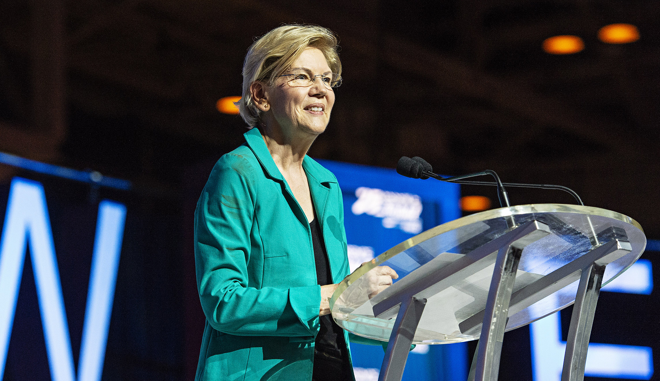 Warren leads Biden and Sanders in 2020 campaign staff size