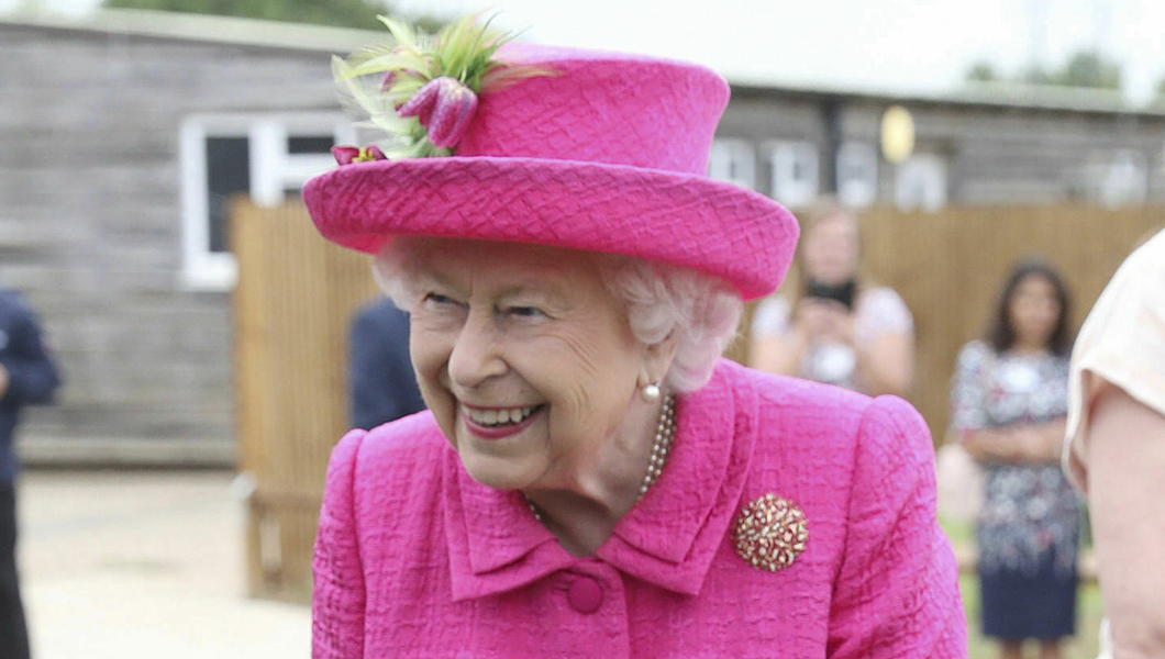 Students vote to remove Queen Elizabeth portrait from Oxford