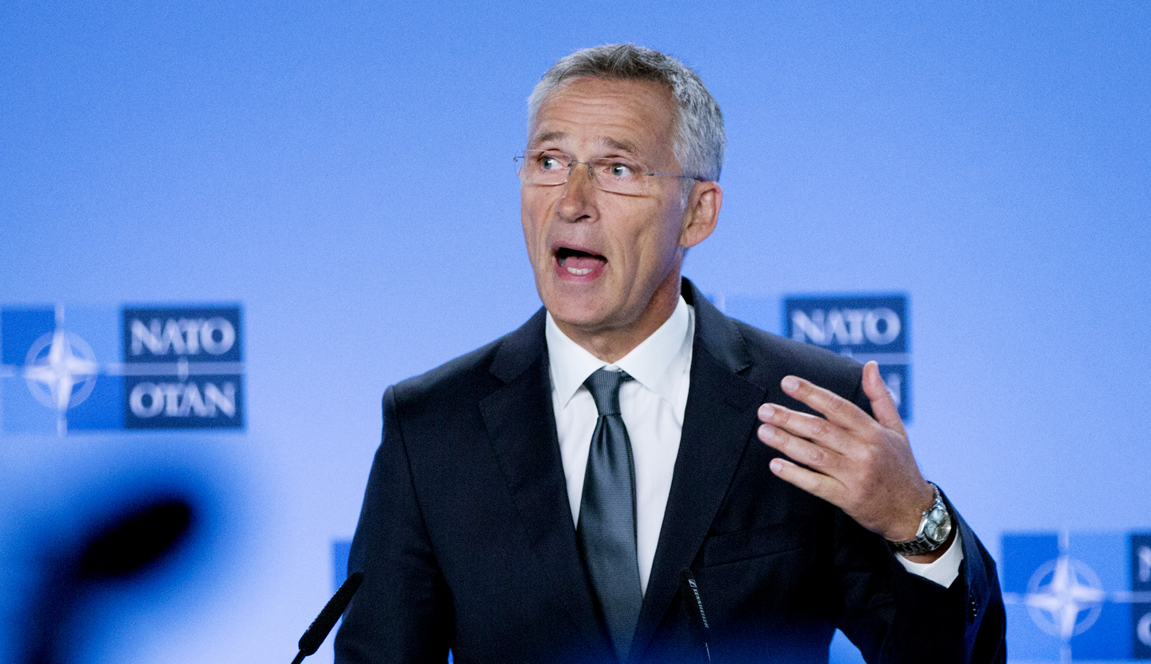 NATO extends Stoltenberg term another year