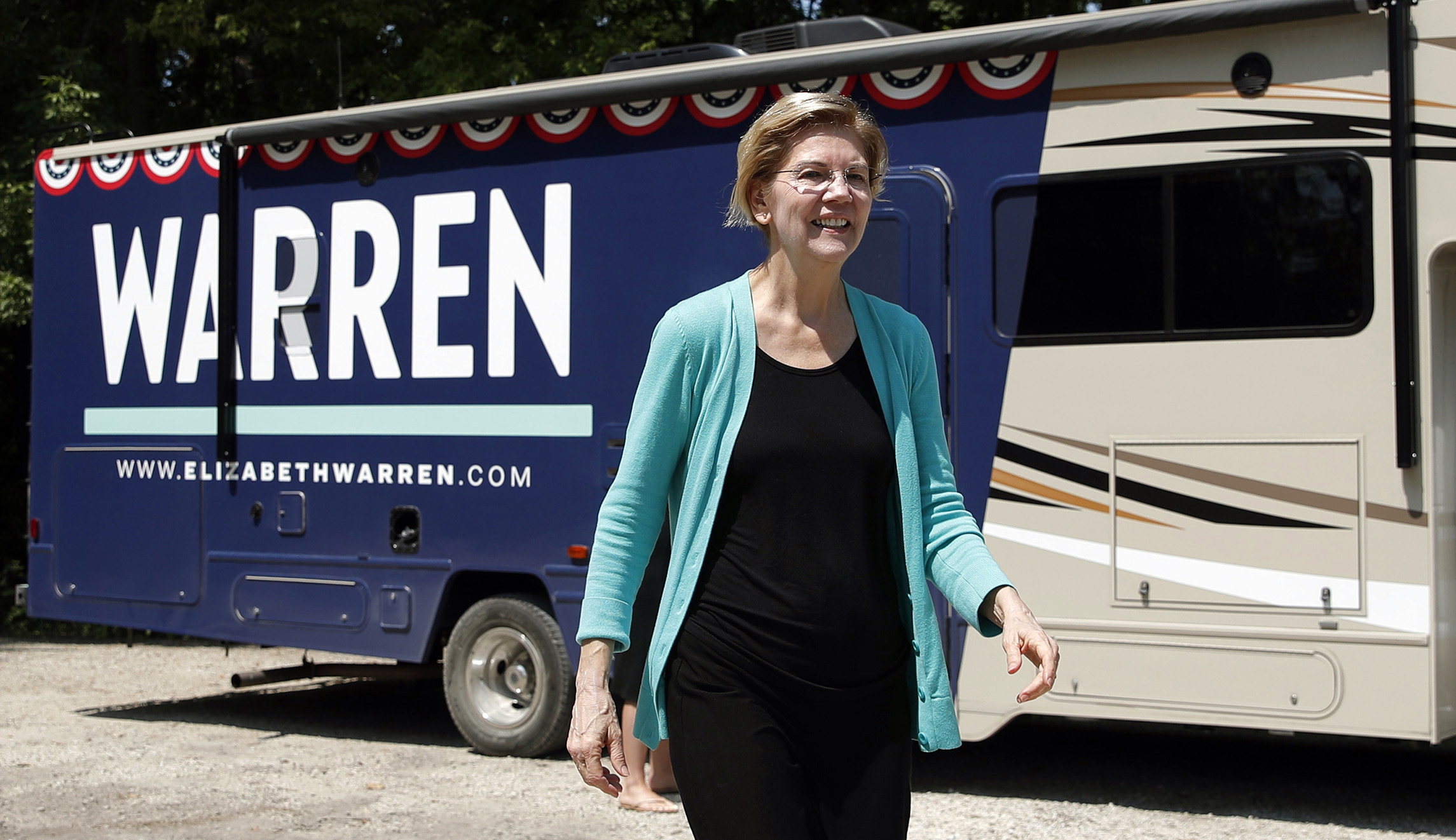 Elizabeth Warren slaps down Trump for NRA ties: Put ‘some muscle’ into gun control