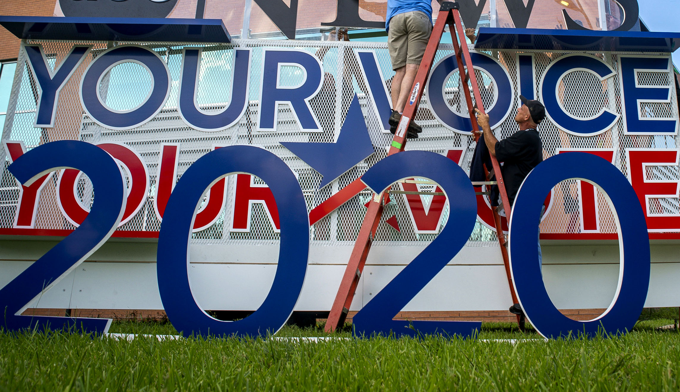 WATCH: Third Democratic presidential debate