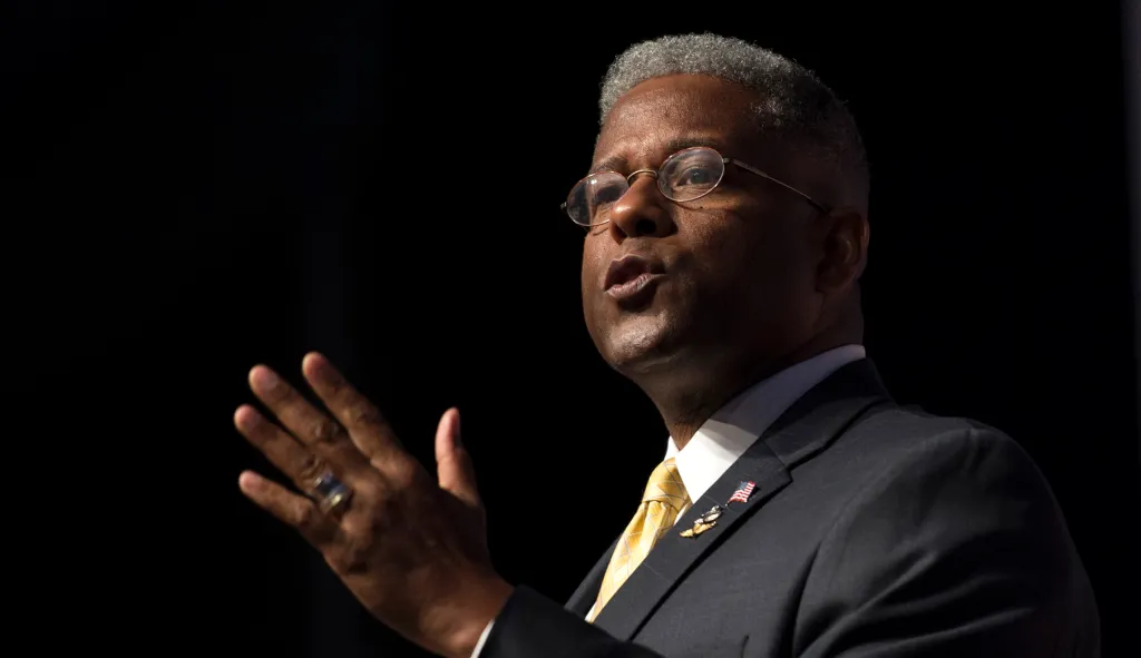 Conservative student hid in bathroom to escape mob protesting Allen West lecture