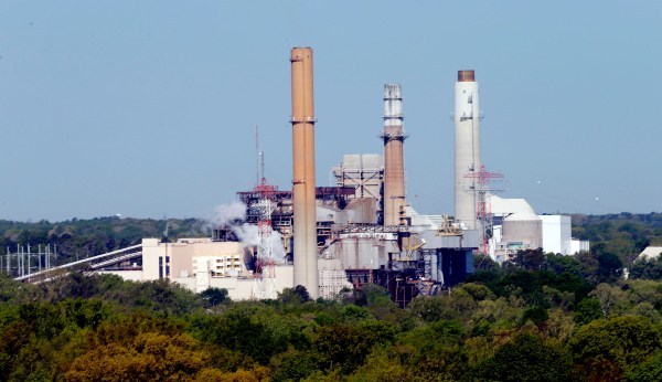 Moody’s urges coal firms not to ignore Paris climate deal