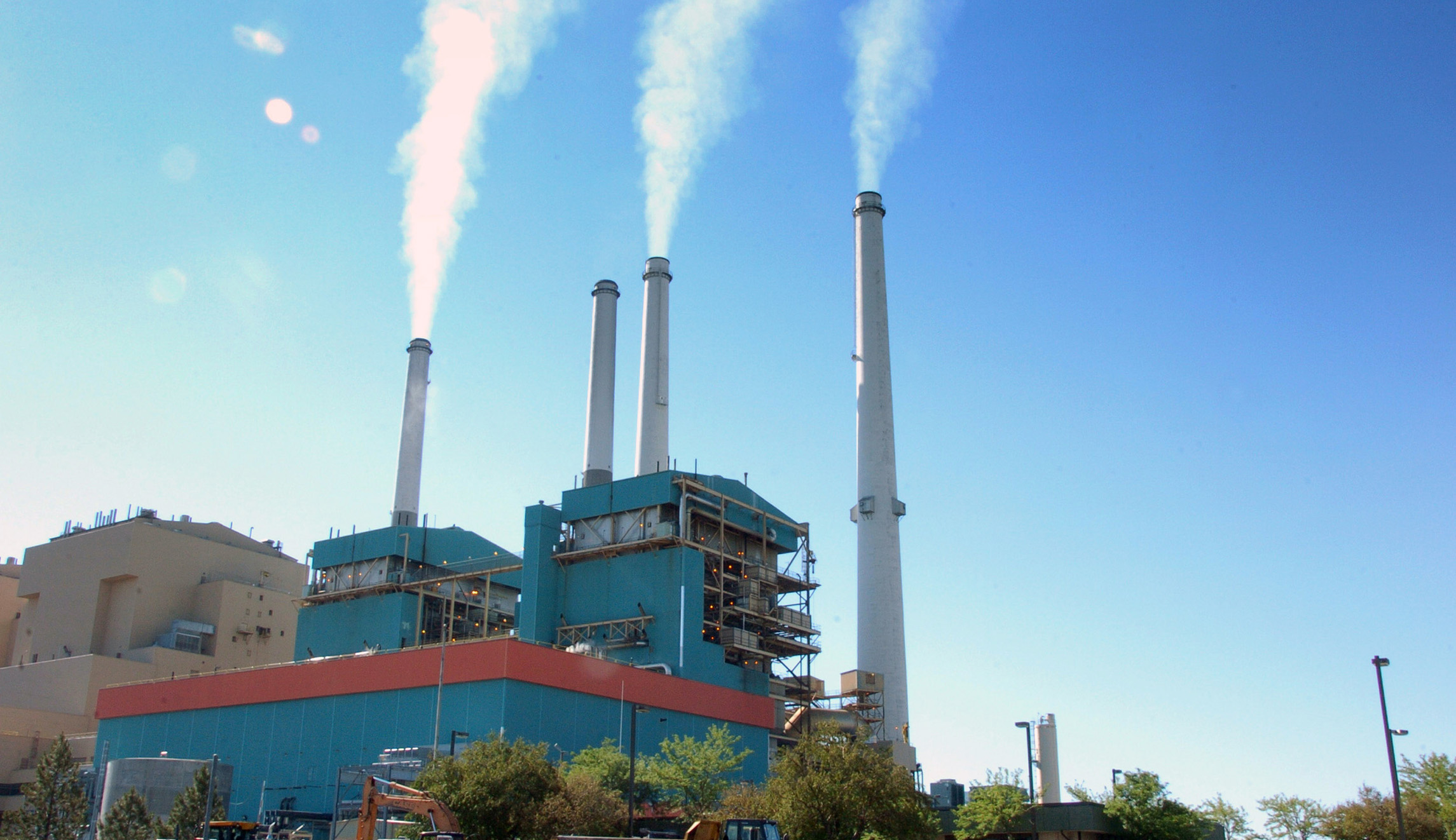 EPA streamlines pollution control program to boost plant expansions