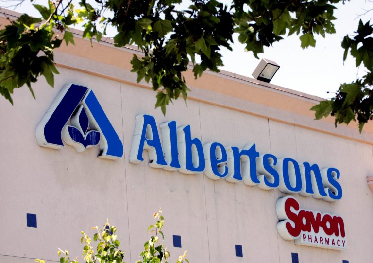 Court allows Albertsons dividend payment ahead of potential merger