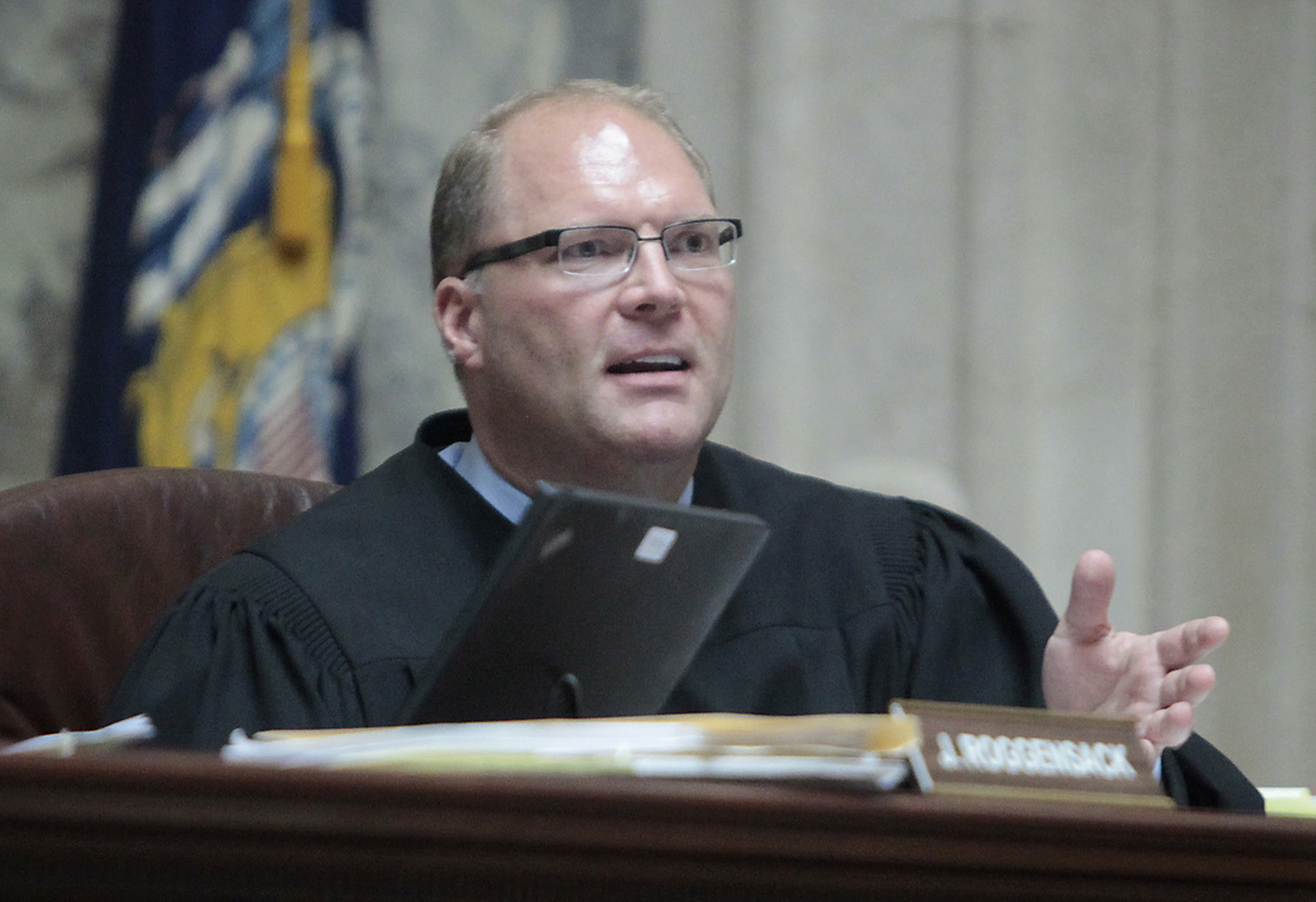 Investigator urges Wisconsin to consider decertifying 2020 election, alleging malfeasance