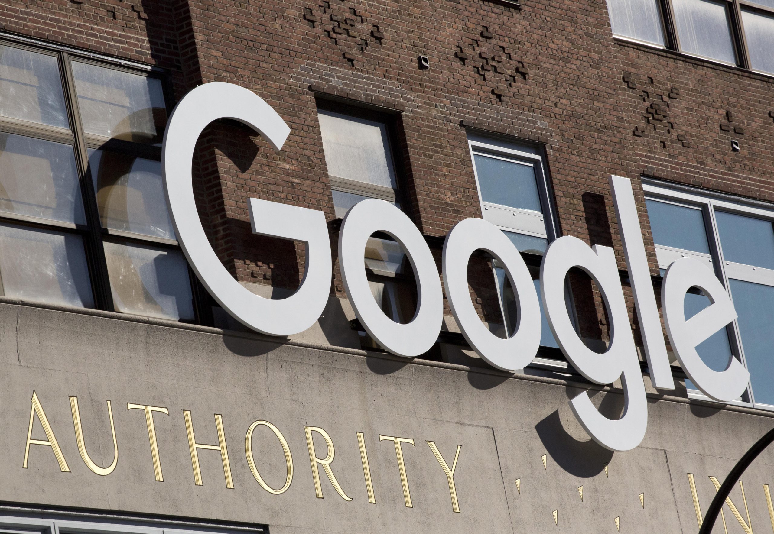 Google announces plan for massive purchase of NYC office building for $2.1B