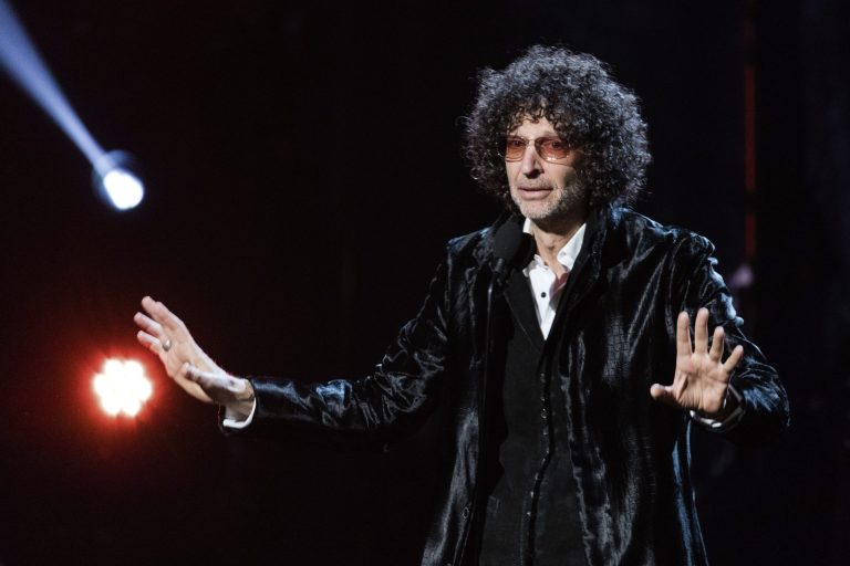 Howard Stern: ‘Saving democracy’ is biggest issue, ‘hillbillies don’t realize it’