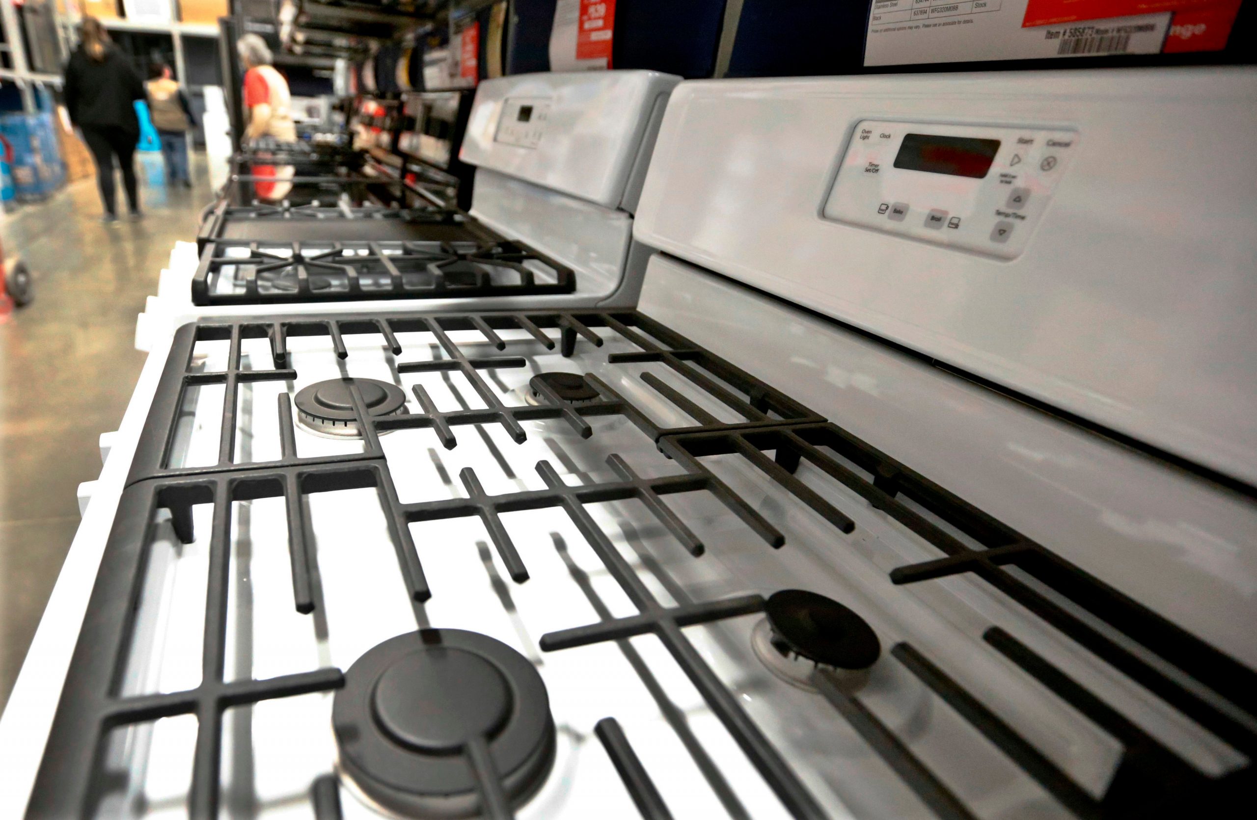 DOE rule could take half of gas stoves off market, new projection shows