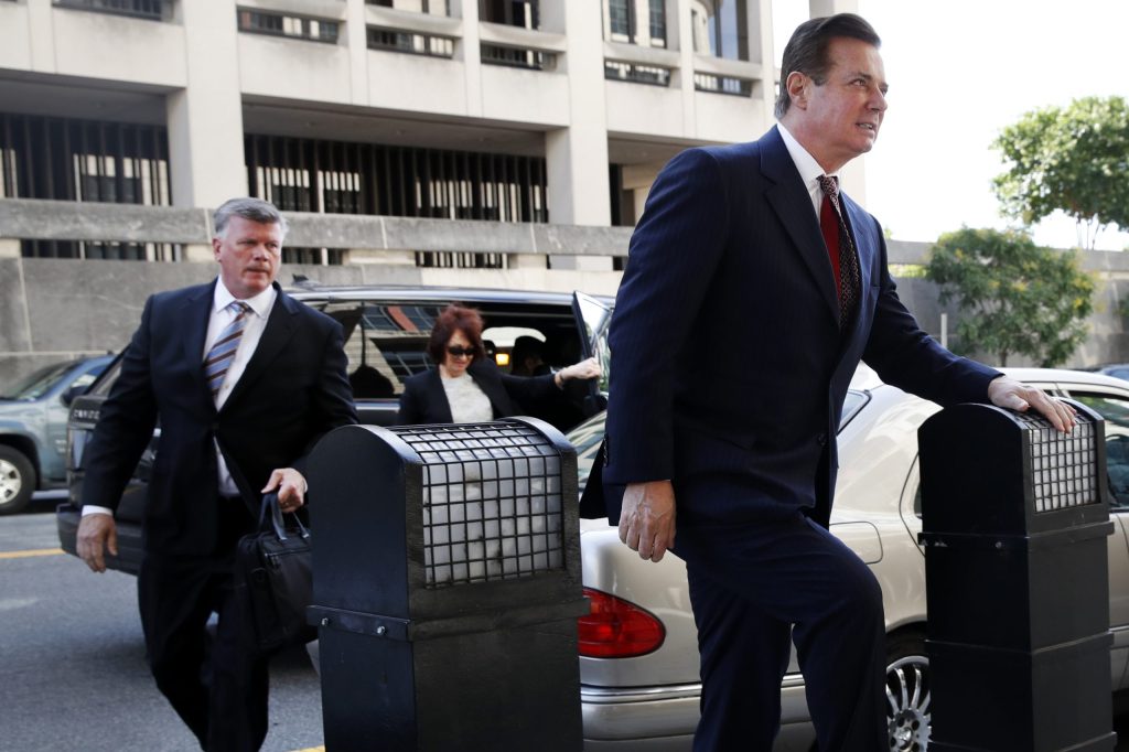 Judge agrees to delay Paul Manafort trial until July 31