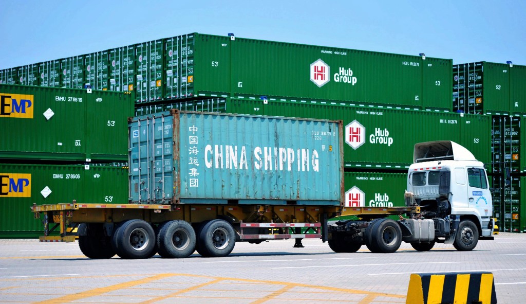 China vows retaliation after $200B tariff threat from US