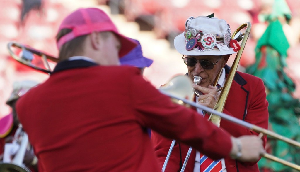 Forty years later, the Stanford band still can’t stop this touchdown