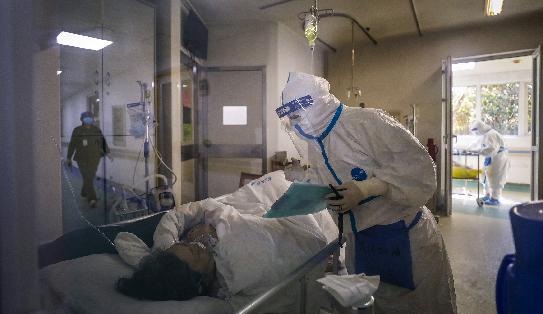 Chinese official vows ‘complete victory’ over coronavirus in a month