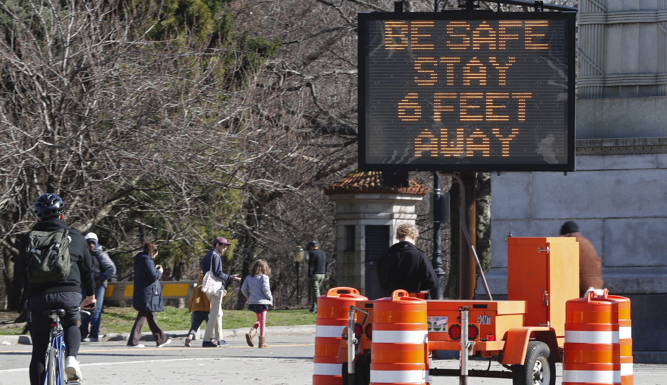 Rise in infections among New Yorkers in their 20s draws concern of officials