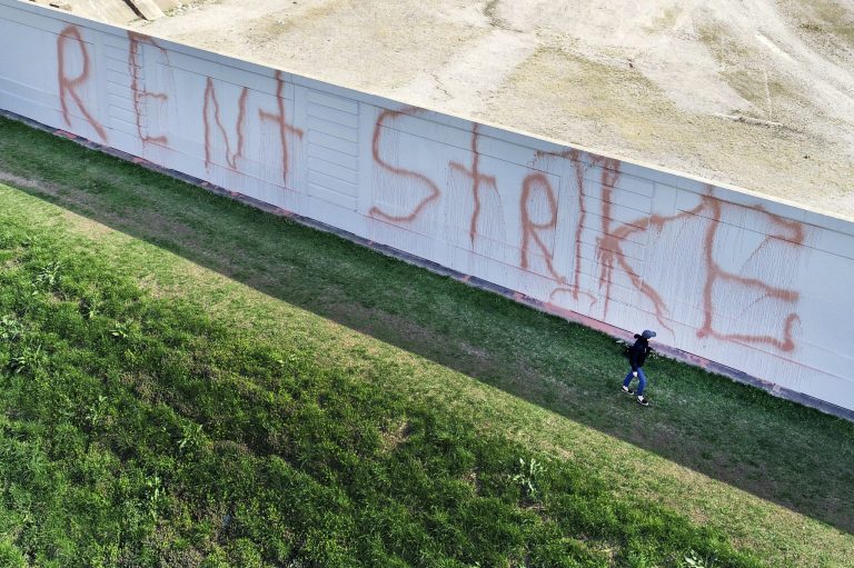 Missouri tenants, landlords enter uncertain period after overturning of federal eviction moratorium