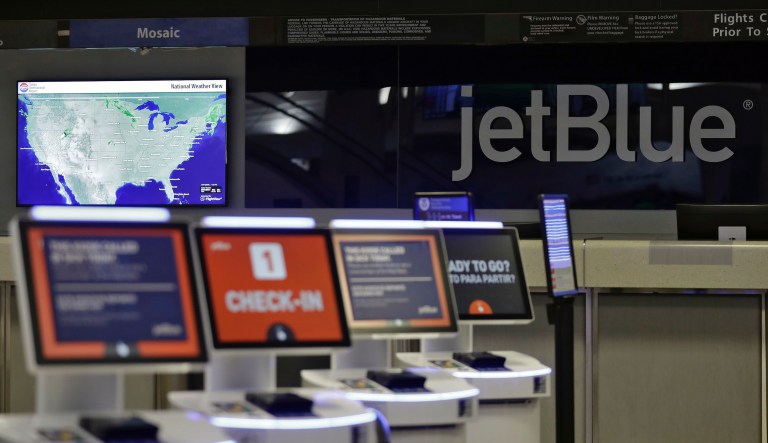 JetBlue to distribute 100,000 round-trip tickets to ‘healthcare heroes’