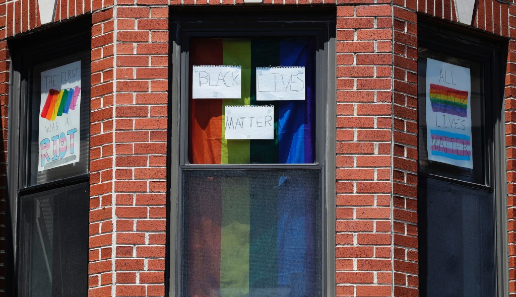 Unsanctioned Pride parade draws thousands in Chicago