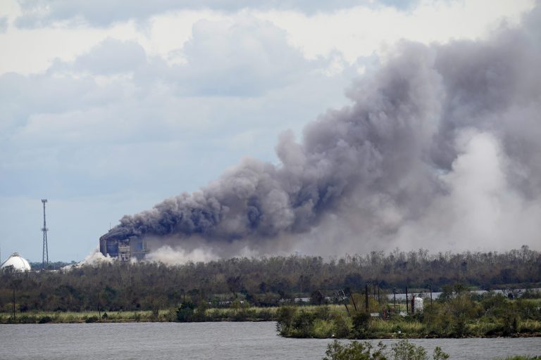 Six injured in Louisiana chemical plant explosion