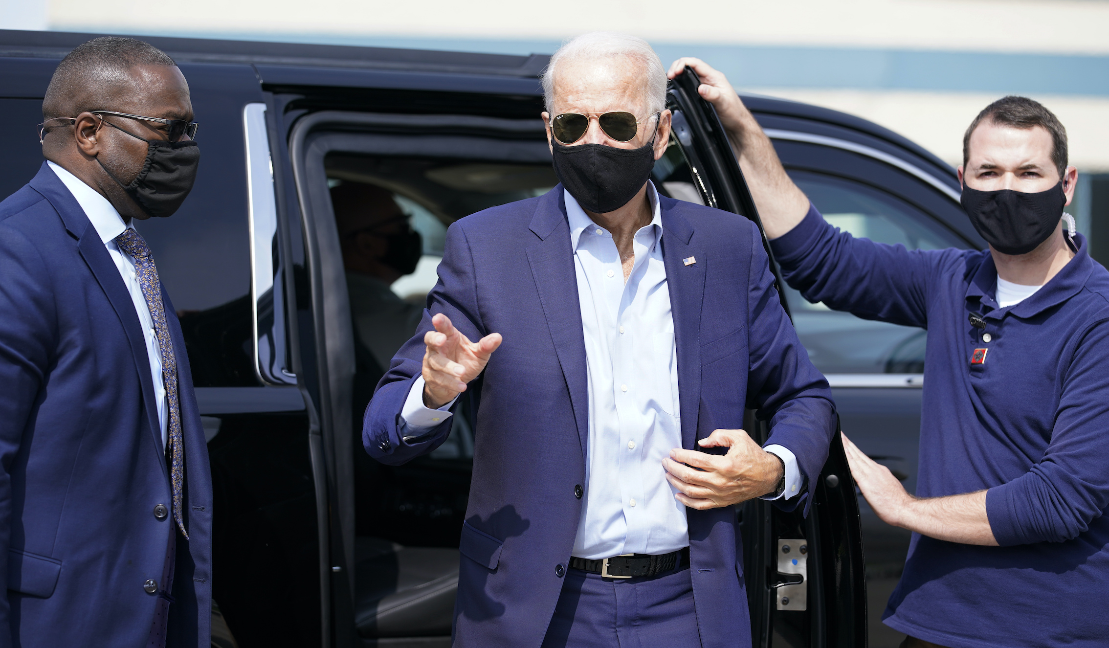 Biden makes working-class pitch to voters in north Minnesota