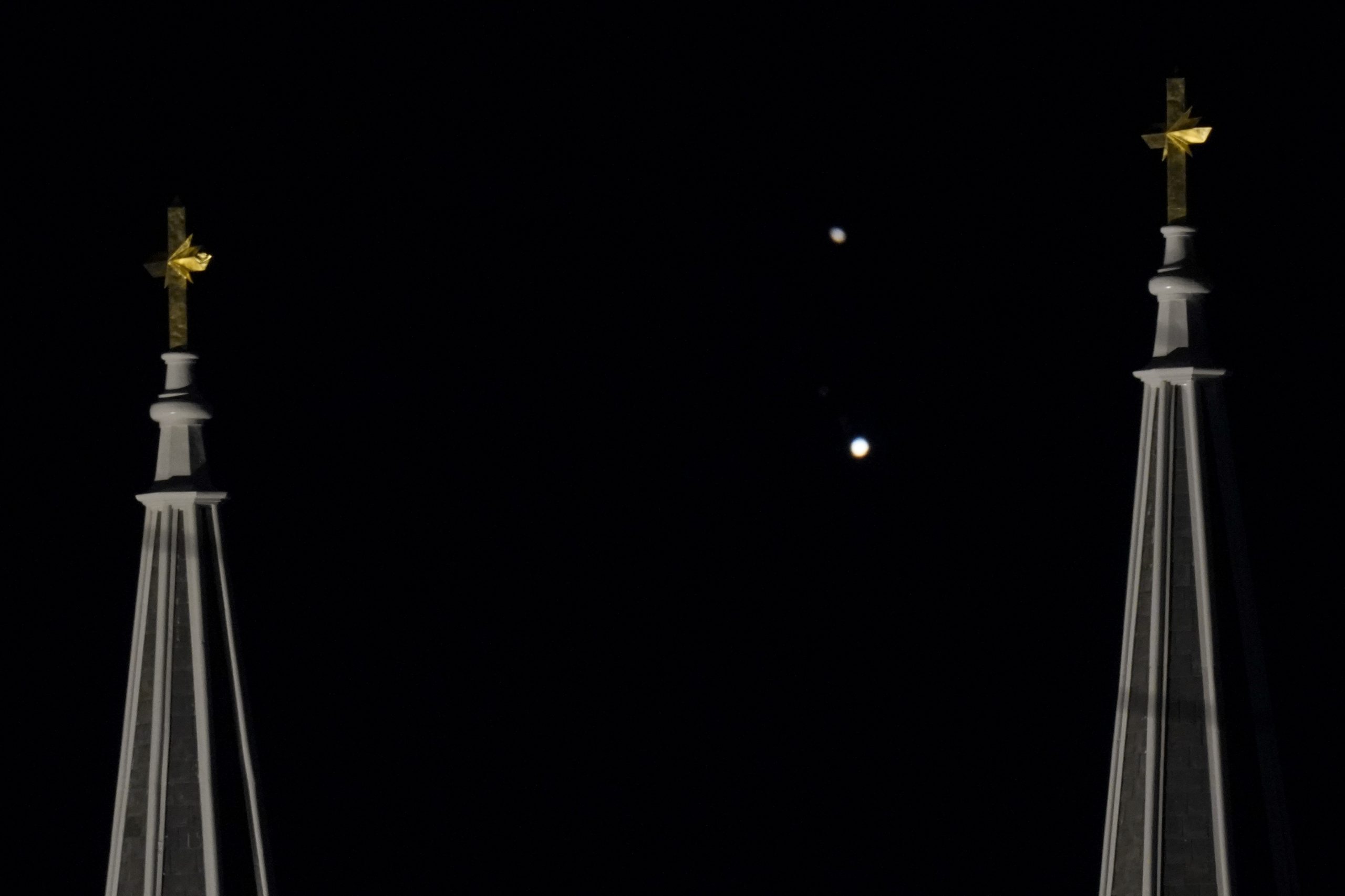 Jupiter and Saturn to appear closer than they have in 800 years for ‘great’ conjunction