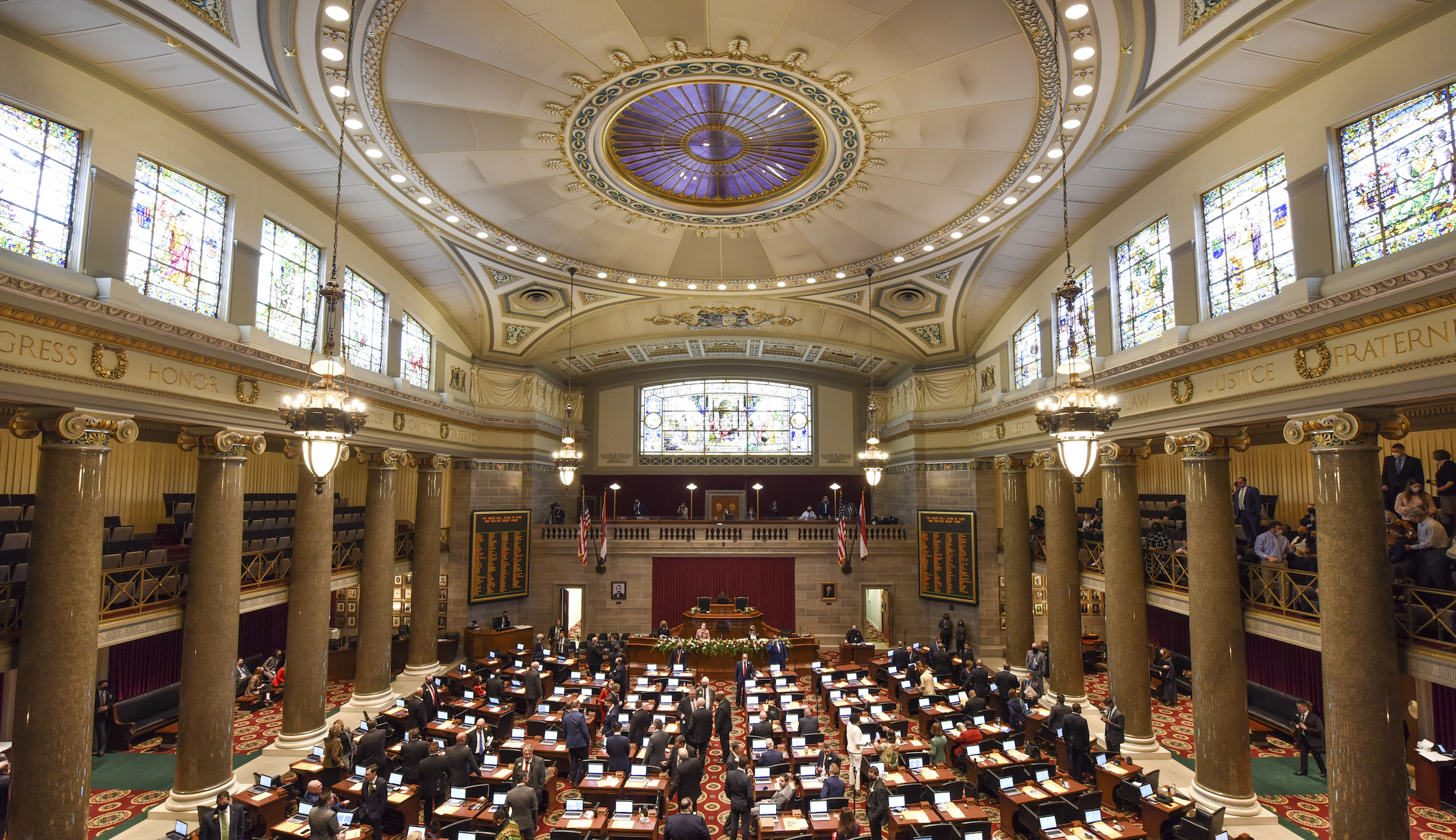 Missouri lawmakers convene 2021 session amid pandemic, DC chaos