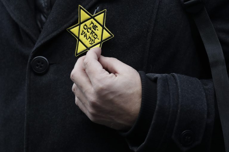 Washington lawmaker apologizes for wearing yellow Star of David during speech against vaccine mandates
