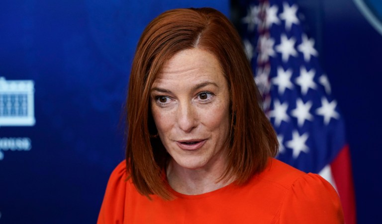 Psaki tries to defend photos of Biden maskless at Lincoln Memorial