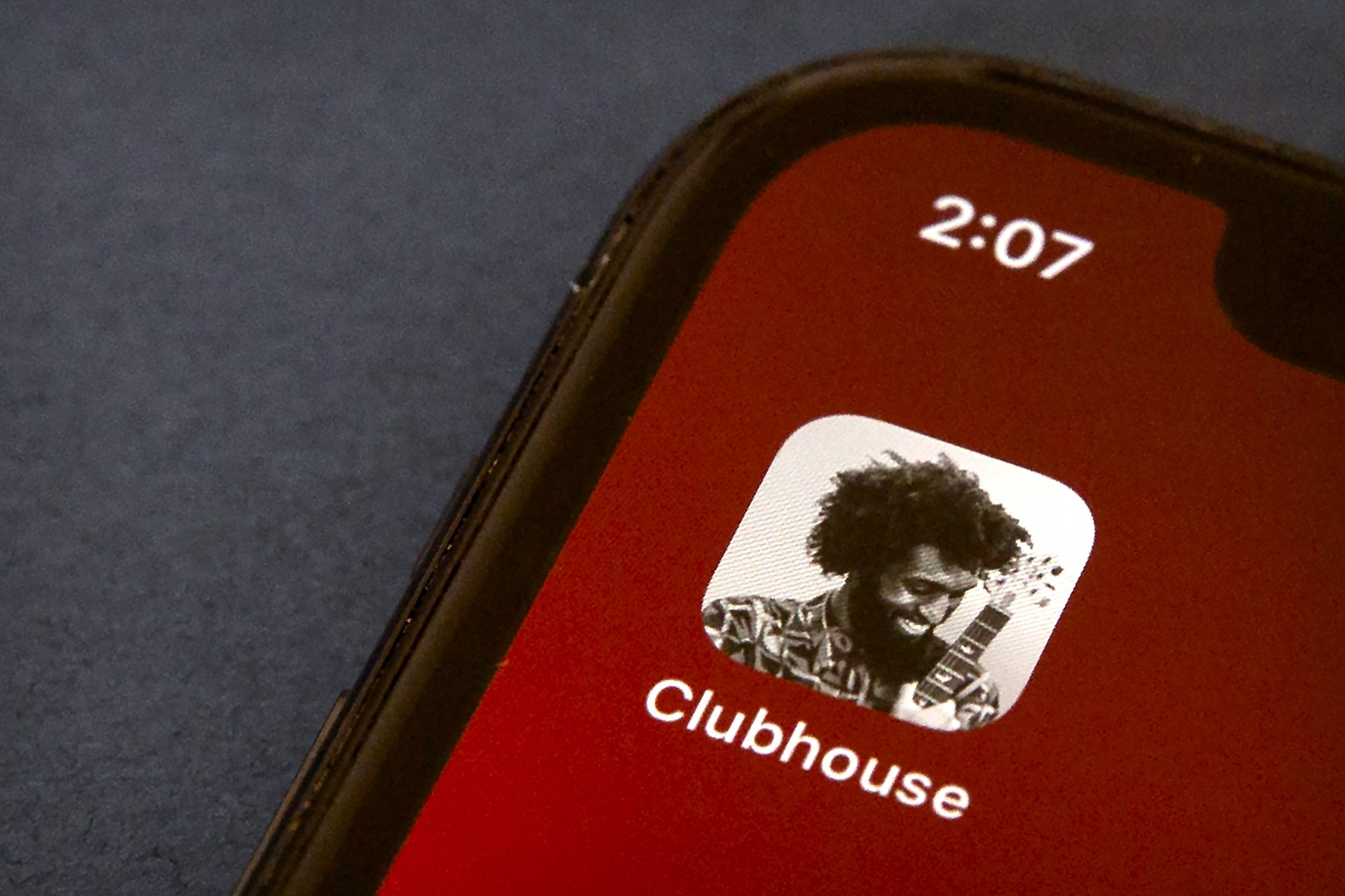 Clubhouse app breached by hackers, streaming private audio