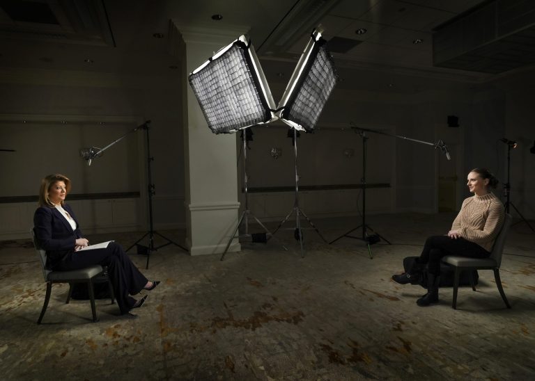 Cuomo accuser: ‘He has not apologized for sexually harassing me’ In this photo provided by CBS News, Norah O'Donnell, left, interviews Charlotte Bennett, a former aide to Gov. Andrew Cuomo, during CBS Evening News with Norah O'Donnell. (Adam Verdugo/CBS News via AP)
