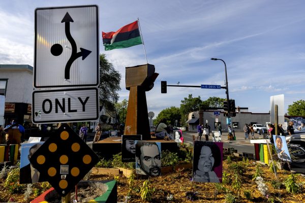 City workers tear down barricades at George Floyd ‘autonomous zone’