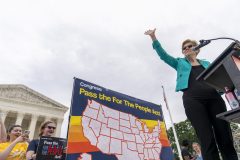 Poll: Elizabeth Warren wins over Democrats in second debate