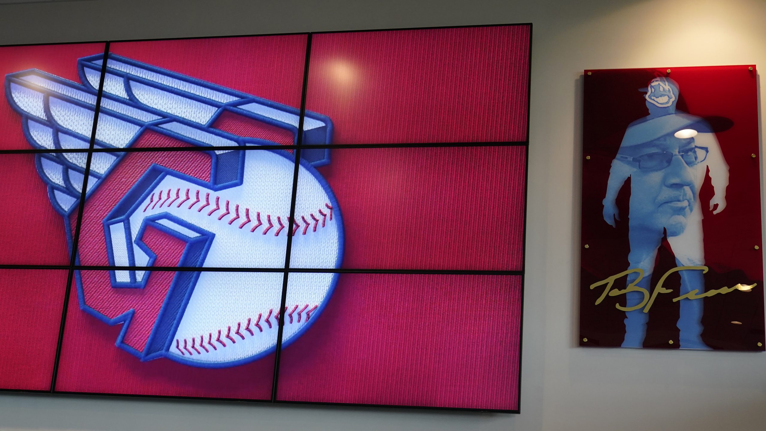 Roller derby team sues Cleveland’s MLB team over name change to Guardians