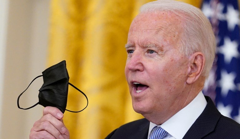 Biden’s COVID-19 testing plan finds few fans