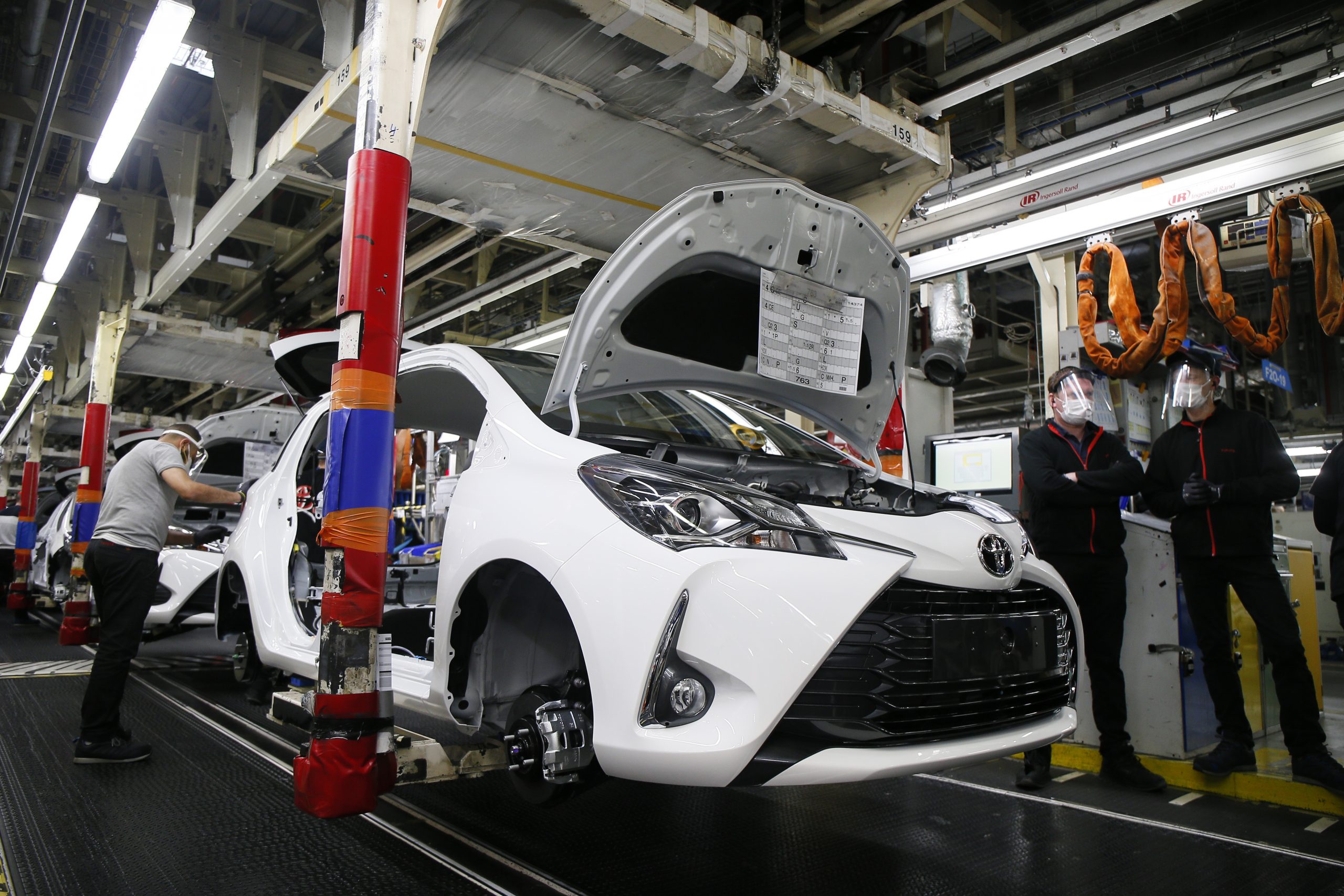 Automakers announce alarms designed to prevent hot car deaths by 2025