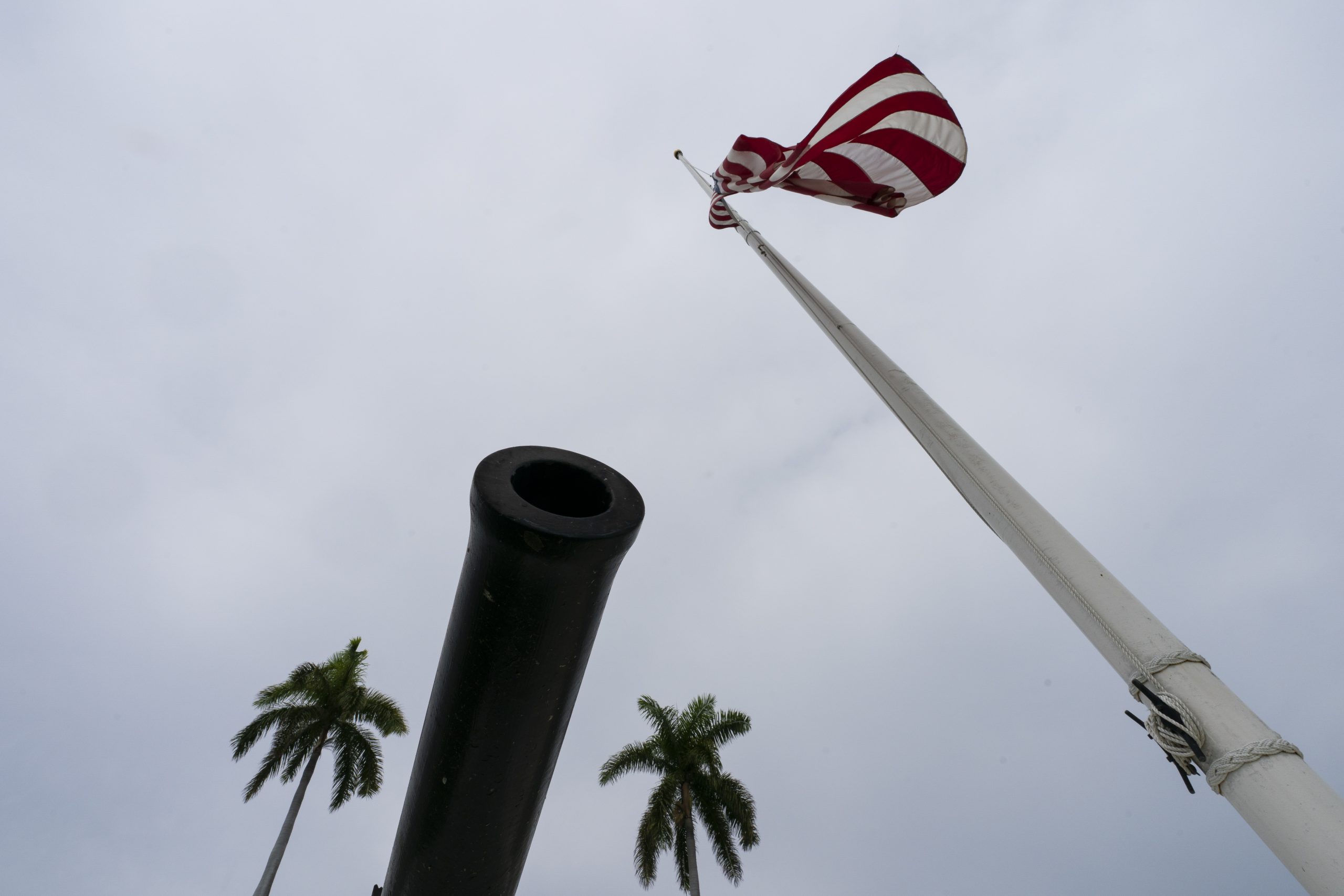 Tributes pour in for service members killed in Kabul terror attack