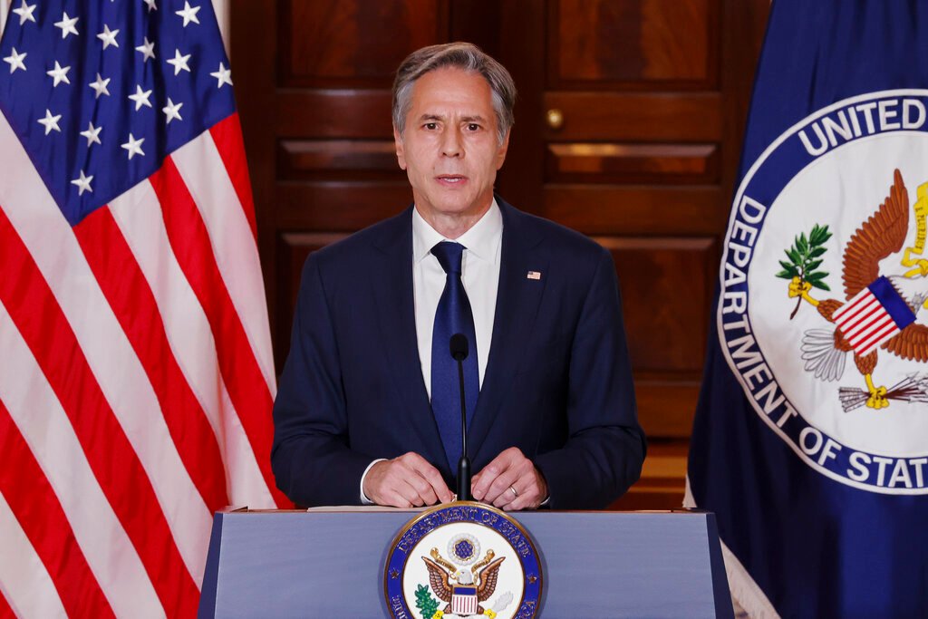 The State Department is embarrassing itself