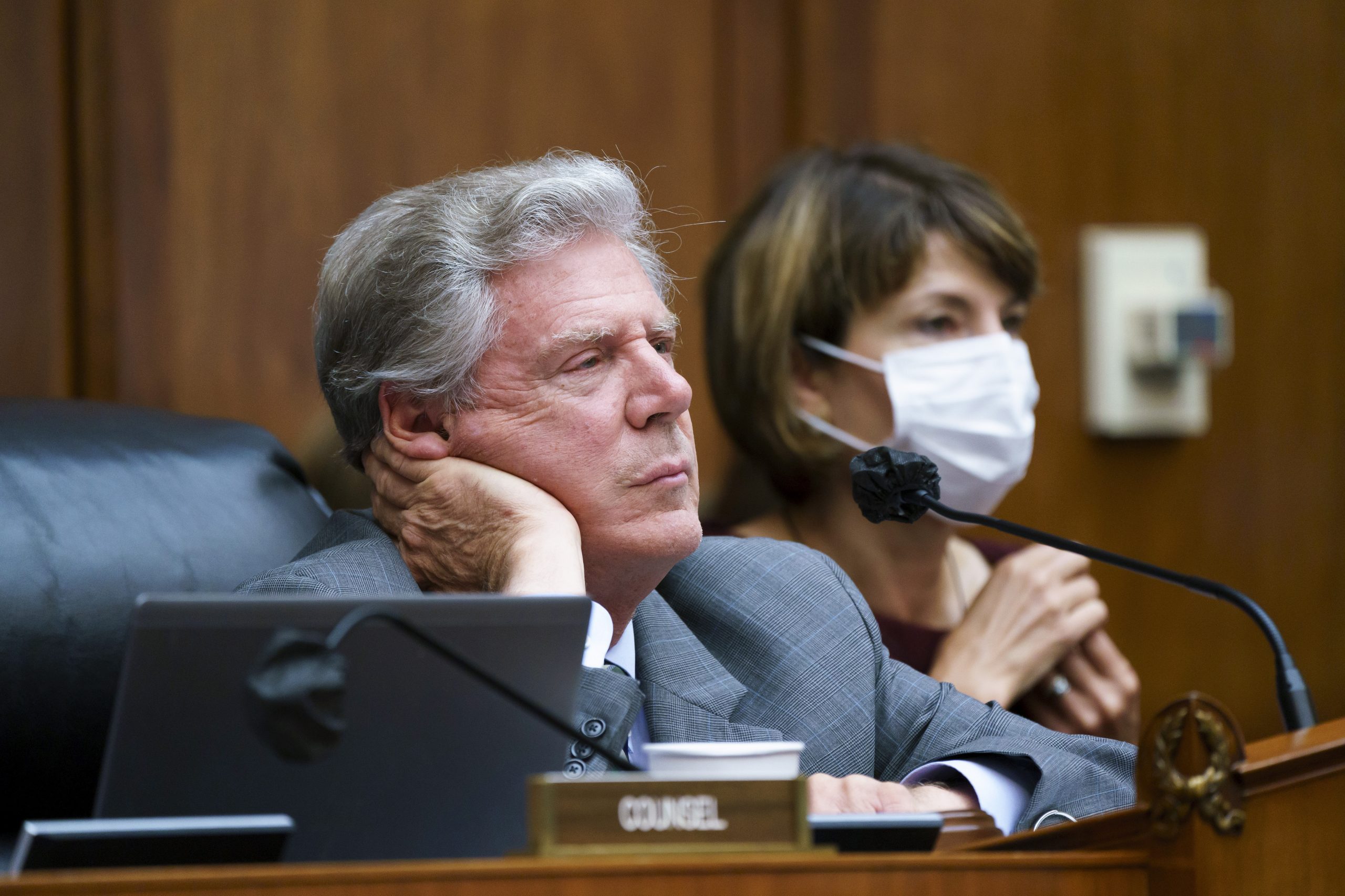 ‘Buy low, sell high’: Democratic bill would make oil reserve into investment tool