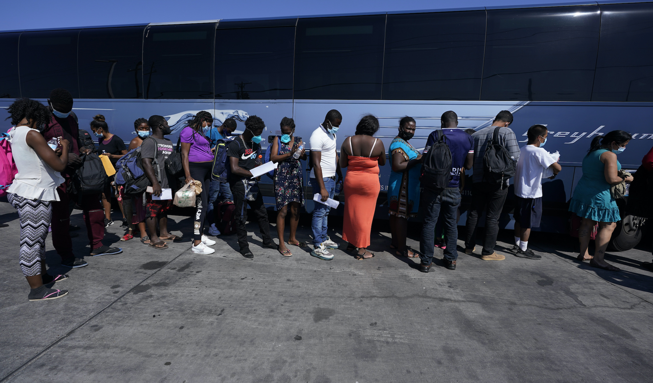 Texas says busing migrants to DC more like disaster evacuation than ‘kidnapping’