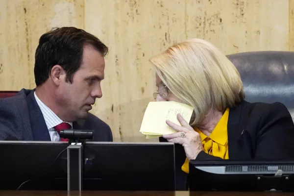 Arizona Senate spokesman: Draft audit report calling for election decertification is fake