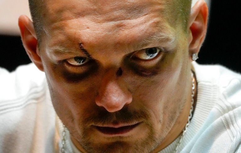 Ukrainian pro boxer joins fight against Russia
