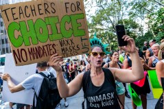 Protesters chant ‘f*** Joe Biden and de Blasio’ as thousands of teachers lose work due to vaccine mandate