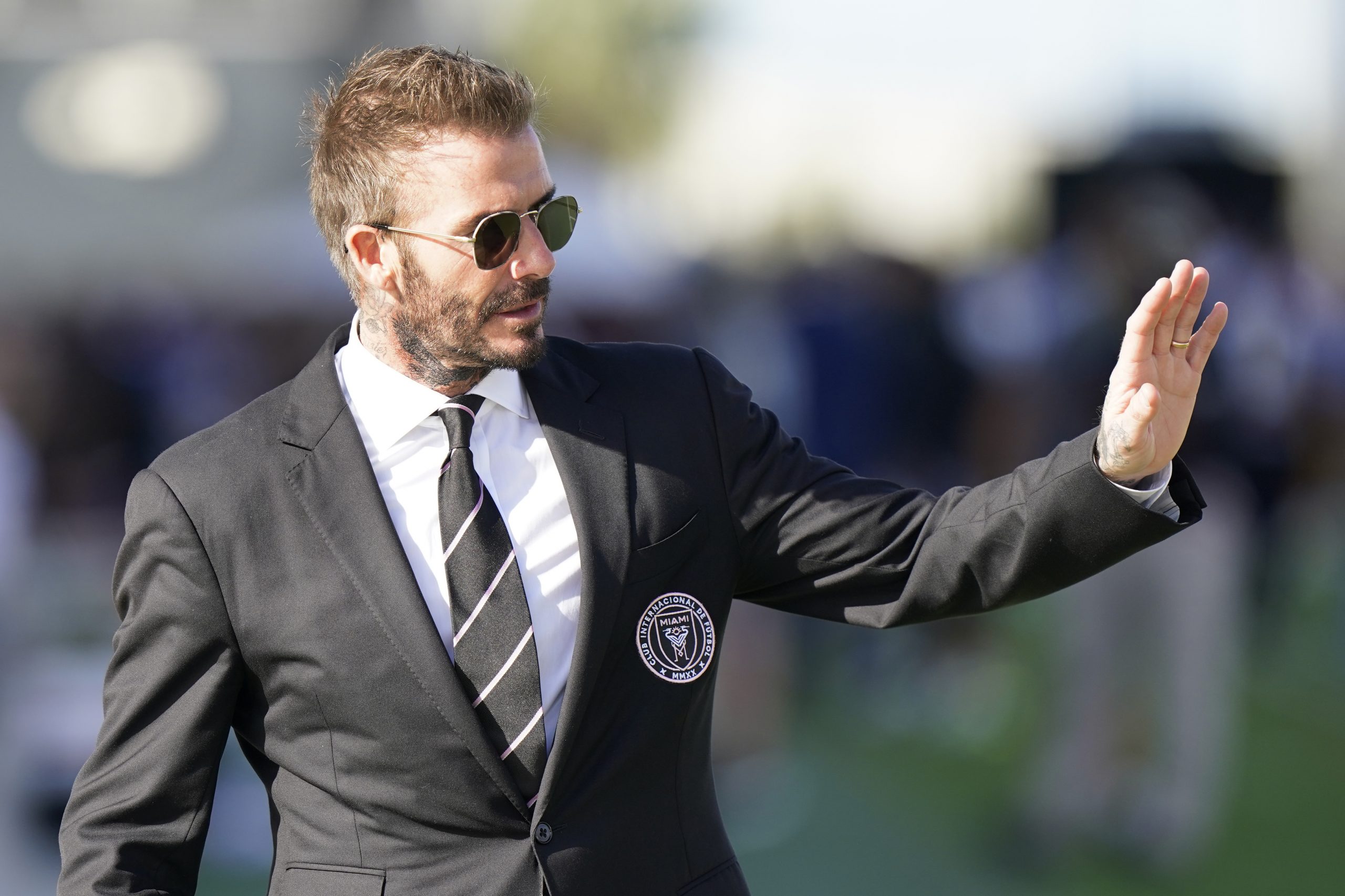 David Beckham hands over Instagram account to Ukrainian doctor