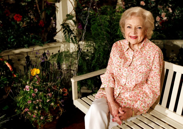 Wisconsin bar patrons bought dozens of beers for Betty White in case she ever visited