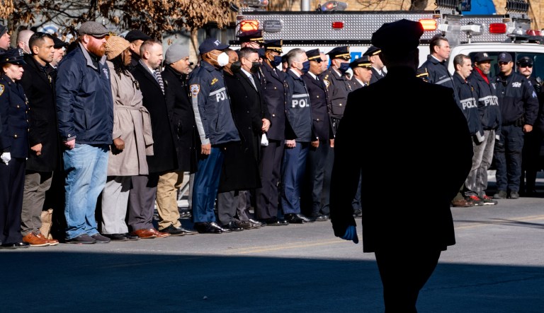 White House denies conflict between supporting civil rights groups and police
