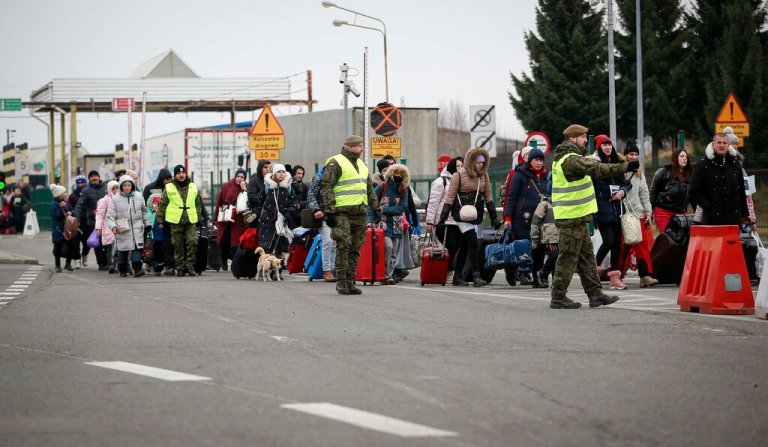 Bipartisan group of lawmakers travels to Poland amid Russian invasion of Ukraine