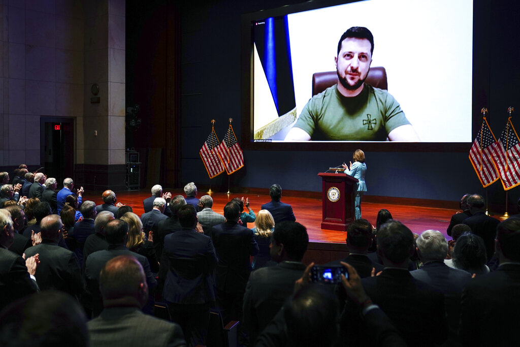 Biden can do more for Ukraine without committing the US to war