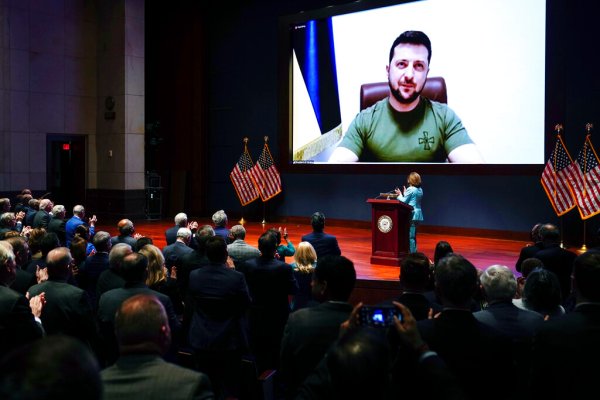 Turning Ukraine aid into partisan trap